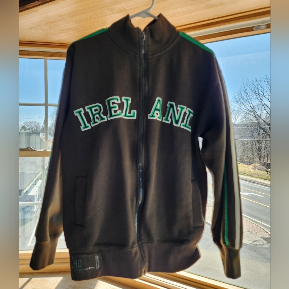 IRELAND Dolmen Clothing Zip-up Sweatshirt